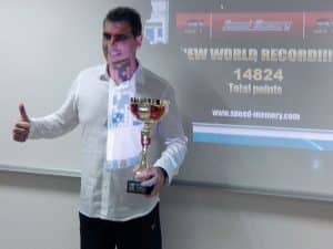 Ramón Campayo celebrando su récord