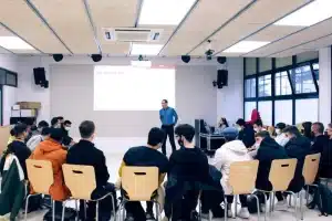Escuela de la Memoria | Cómo hablar en Público. 10 Tips Claves