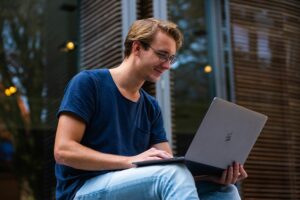 Escuela de la Memoria | Cómo preparar la oposición de Auxiliar Administrativo con técnicas de estudio efectivas